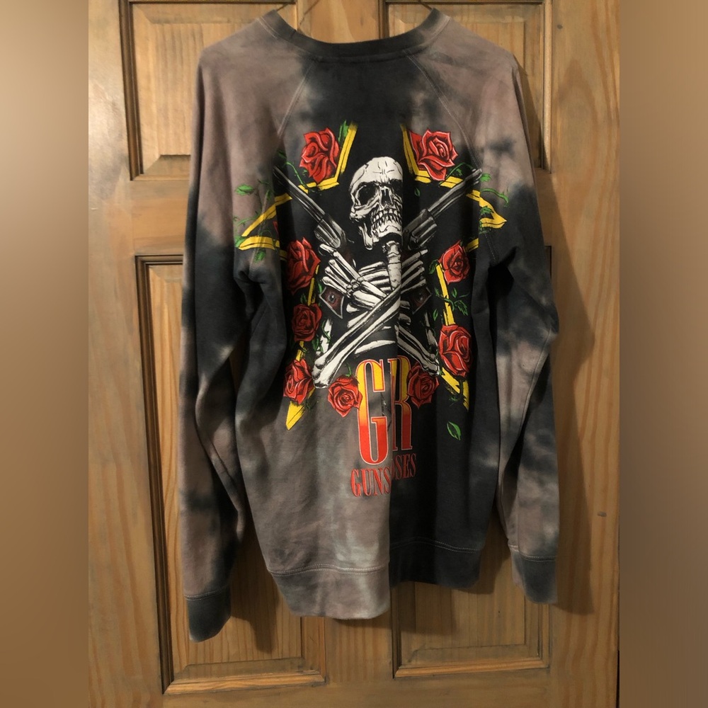 Guns & Roses Sweater - Picture 2 of 2